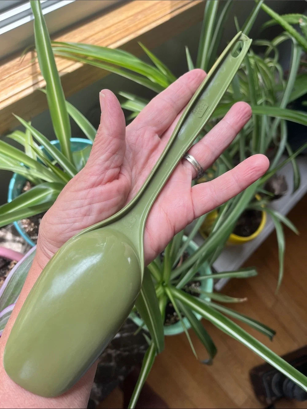Vtg FOLEY Nylon 11” Serving Spoon AVOCADO GREEN Retro Kitchen Utensil 70s MCM